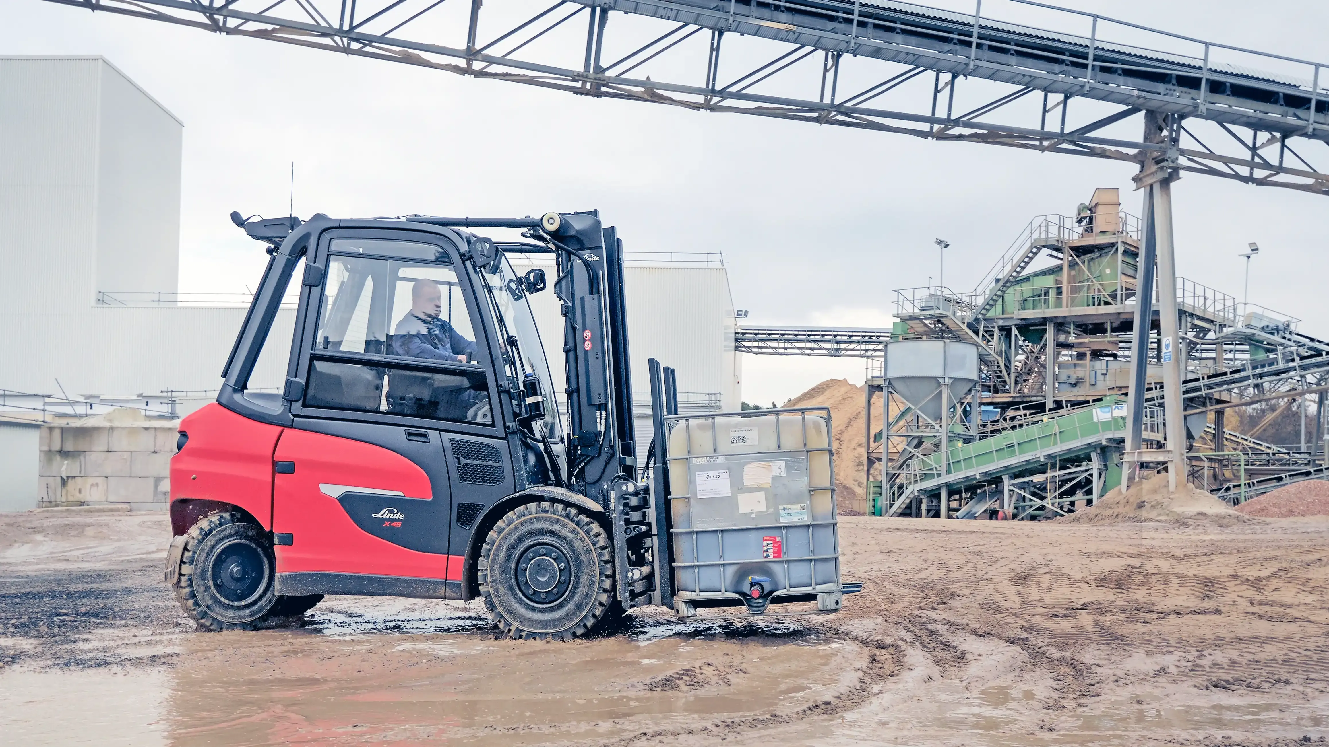Linde X-Baureihe im Außeneinsatz